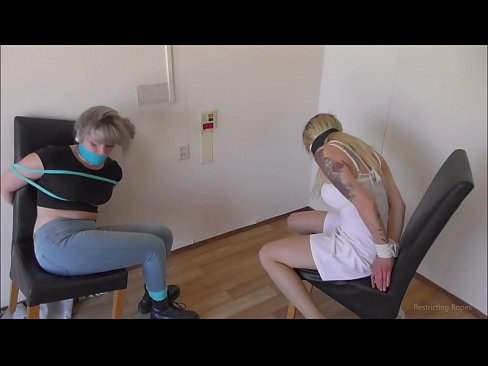 ❤️ E varur / e lidhur dhe e gojës / vajzë në ankth ❤ Vetëm porno tek ne sq.porno24-7.ru